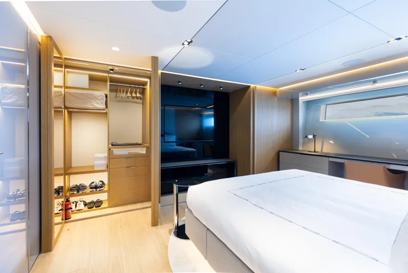 Mini K2 Yacht Photos Pics 