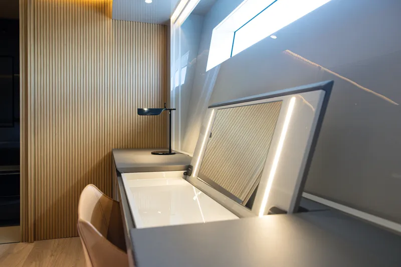 Mini K2 Yacht Photos Pics 