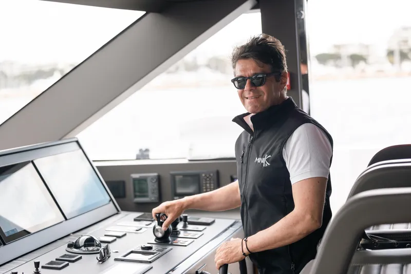 Mini K2 Yacht Photos Pics 