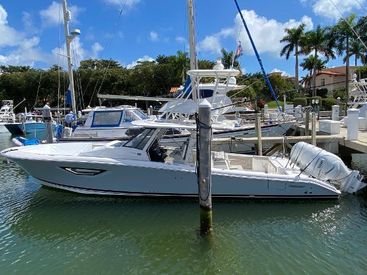 Used Pursuit Boats for Sale - SYS Yacht Sales