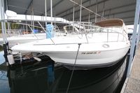 2000 Cruisers Yachts 3075 Express