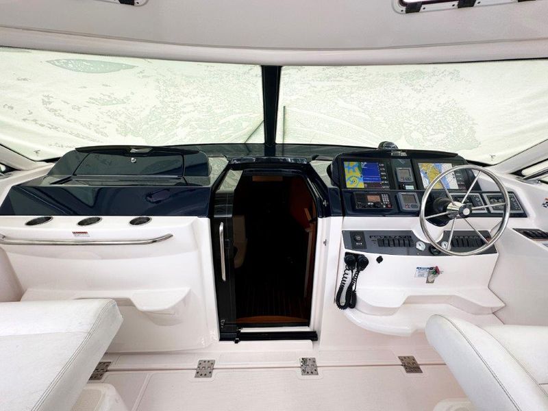 2011 Tiara Yachts 43 Open