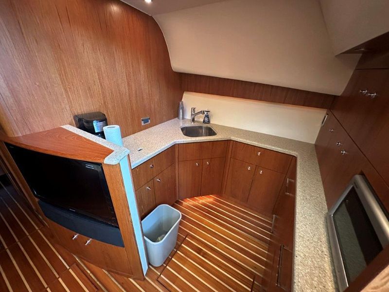 2011 Tiara Yachts 43 Open