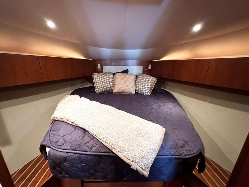 2011 Tiara Yachts 43 Open