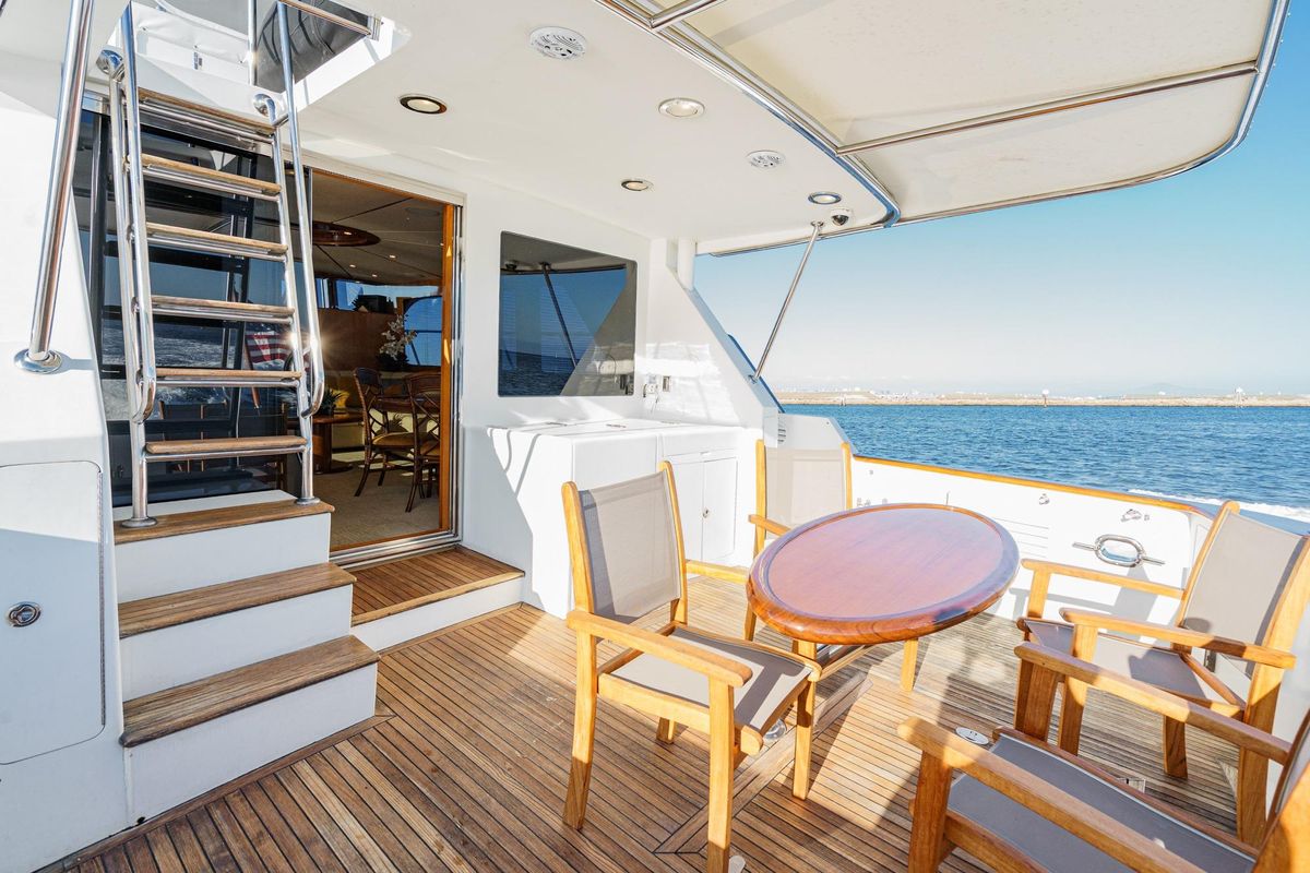 2006 Ocean Alexander 64 