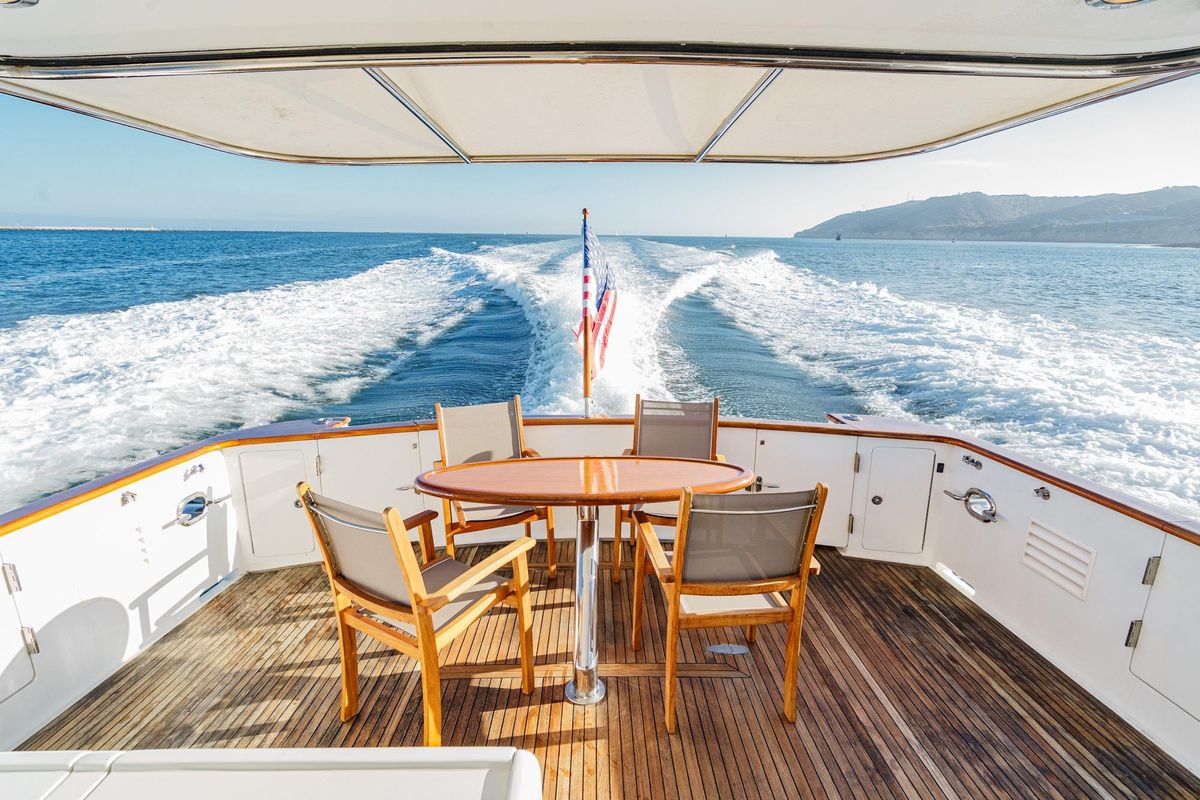 2006 Ocean Alexander 64 