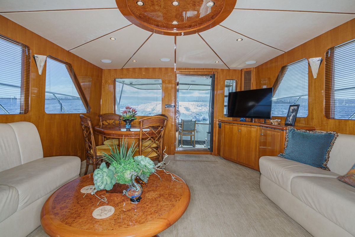 2006 Ocean Alexander 64 