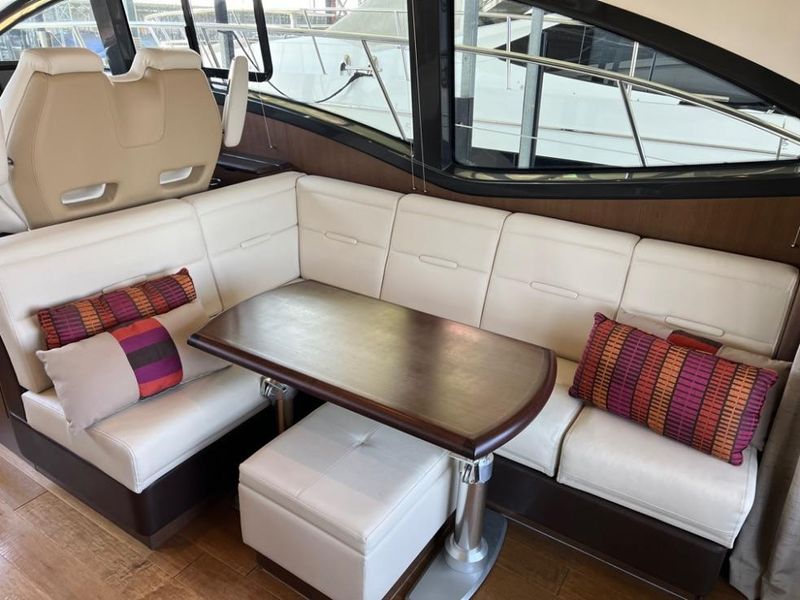 2016 Sea Ray 400 Sundancer