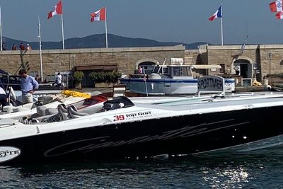 Yacht