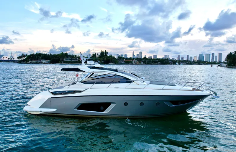 Amore Yacht Photos Pics 