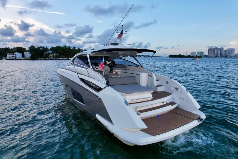 Amore Yacht Photos Pics 