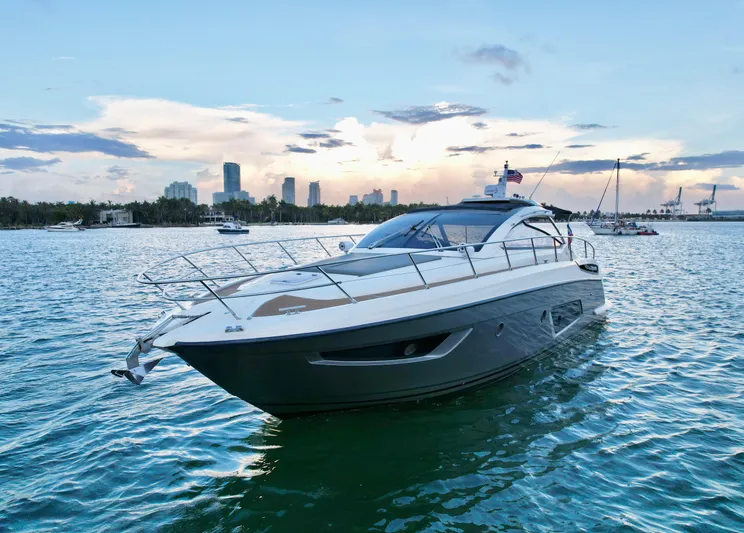 Amore Yacht Photos Pics 