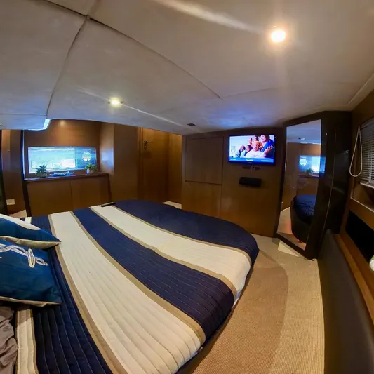 Amore Yacht Photos Pics 