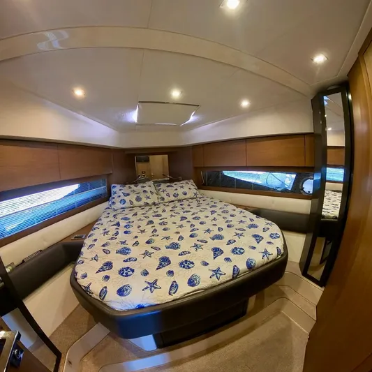 Amore Yacht Photos Pics 