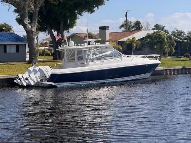 Amiracle Yacht Photos Pics 