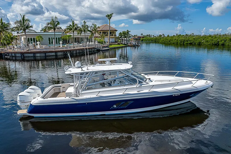 Amiracle Yacht Photos Pics 