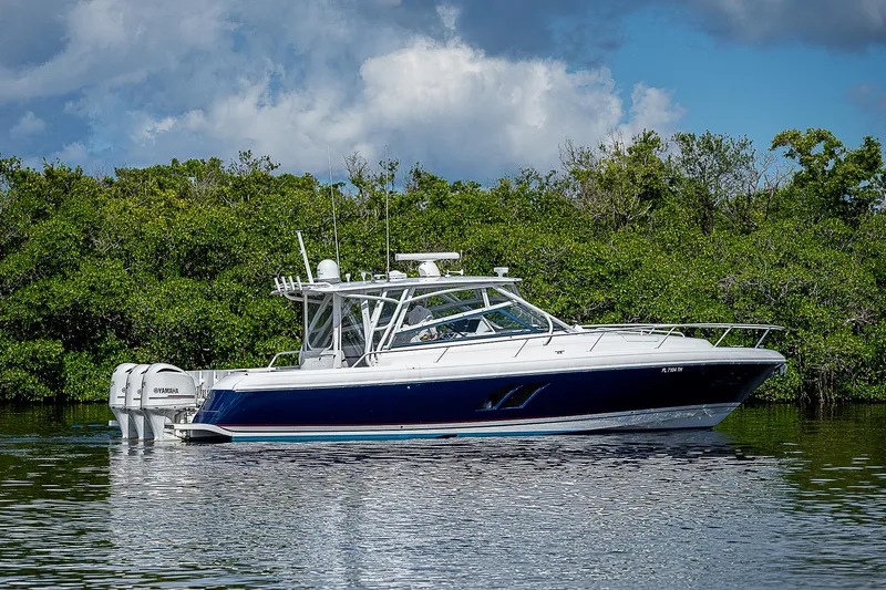 Amiracle Yacht Photos Pics 