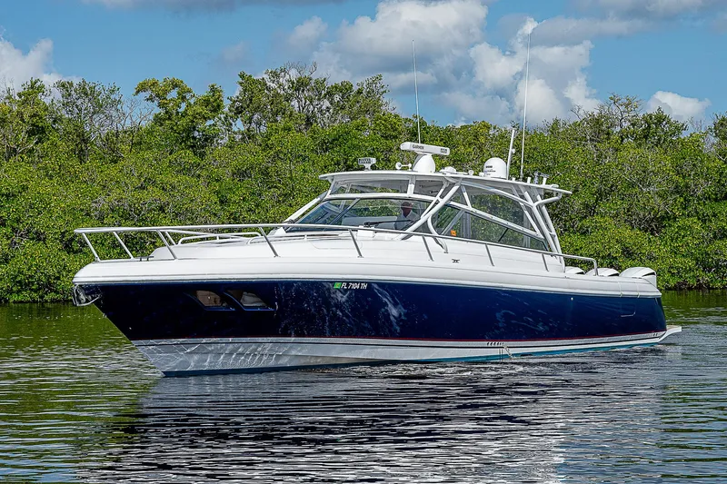 Amiracle Yacht Photos Pics 