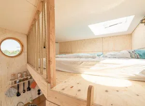 2022 Einzelbau Tiny Hausboot mit Alkoven
