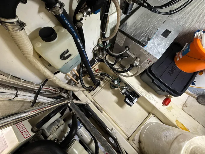 Liberty Call Yacht Photos Pics Engine compartment