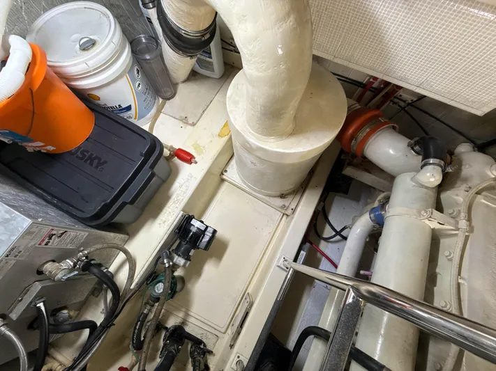 Liberty Call Yacht Photos Pics Engine compartment