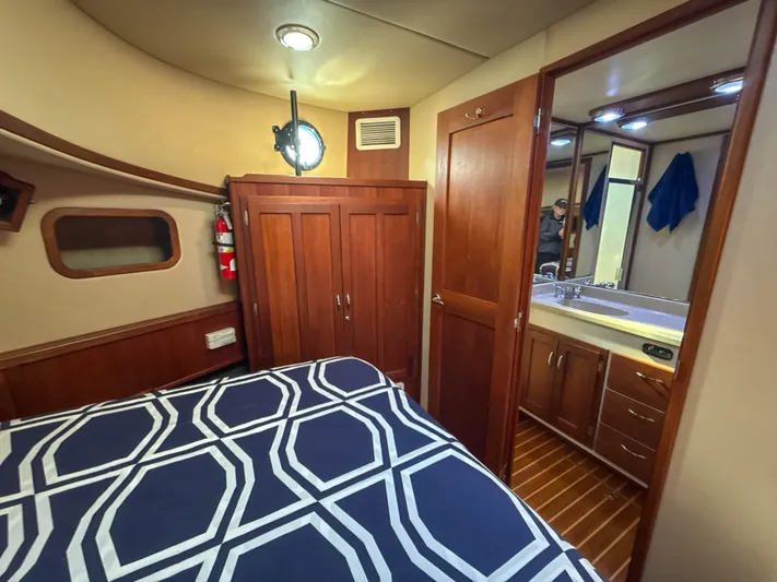 Liberty Call Yacht Photos Pics Stateroom