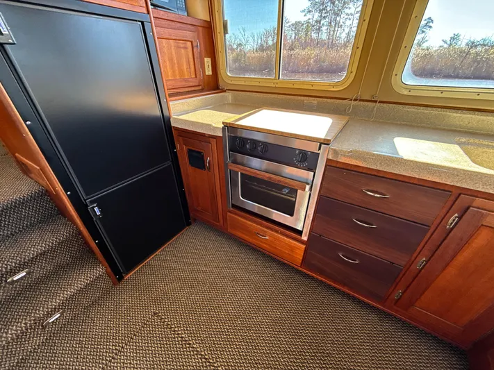 Liberty Call Yacht Photos Pics Galley