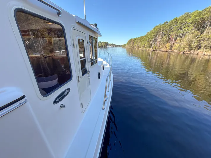 Liberty Call Yacht Photos Pics Starboard deck