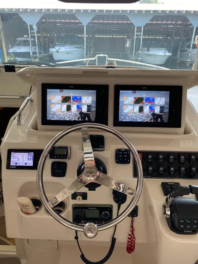 Quality Time Yacht Photos Pics 