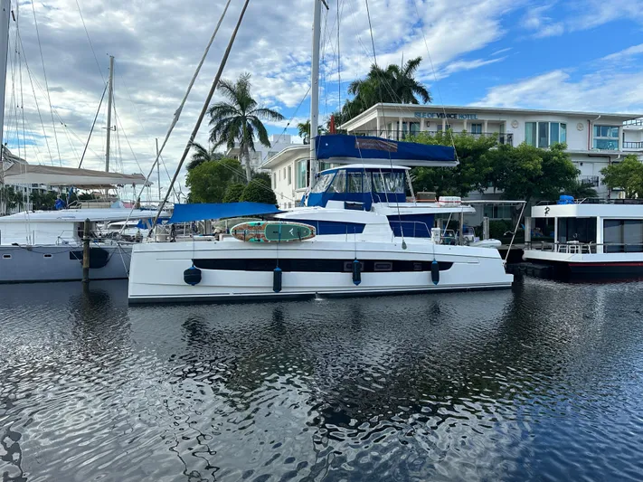 Joy Yacht Photos Pics 