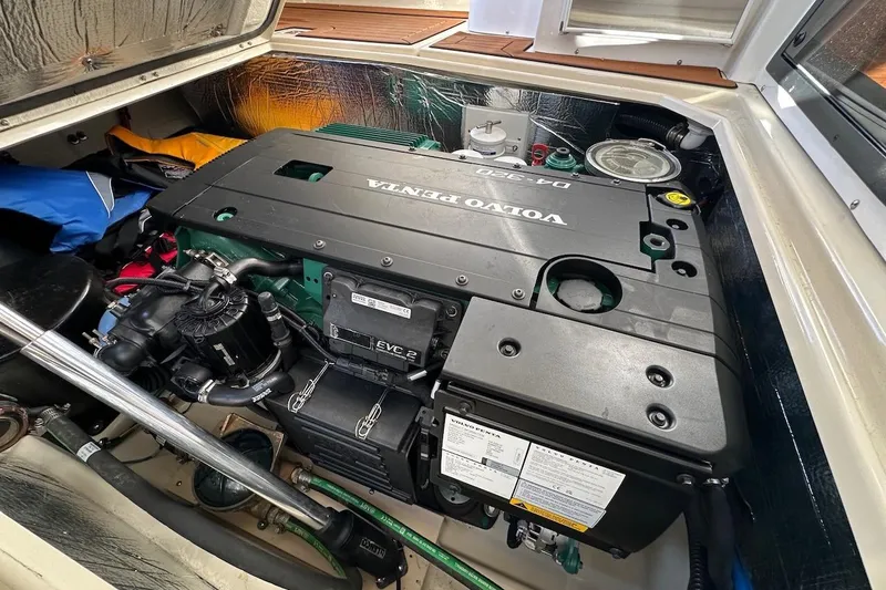 Buoy Boys Yacht Photos Pics Engine compartment of 2025 Ranger Tugs R-29 CB with Volvo Penta D4-320 engine.