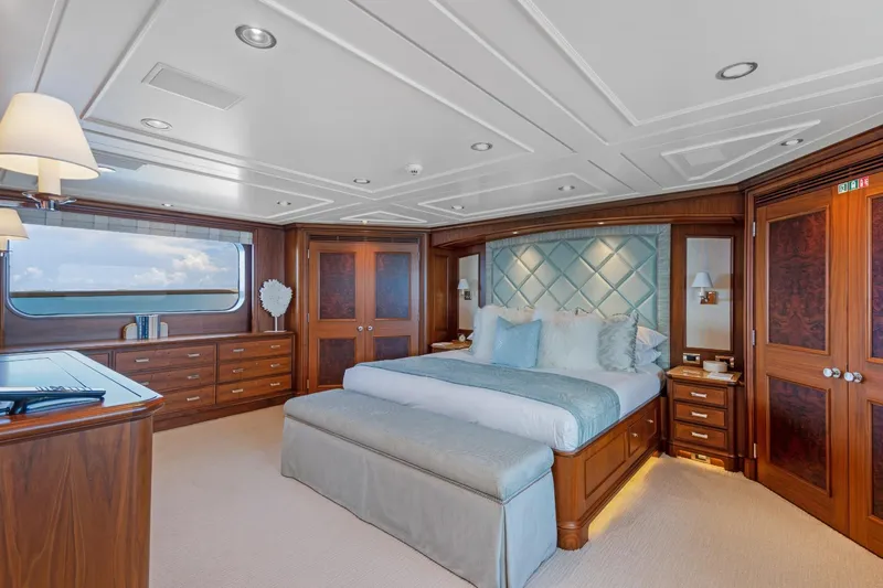 Big Easy Yacht Photos Pics 