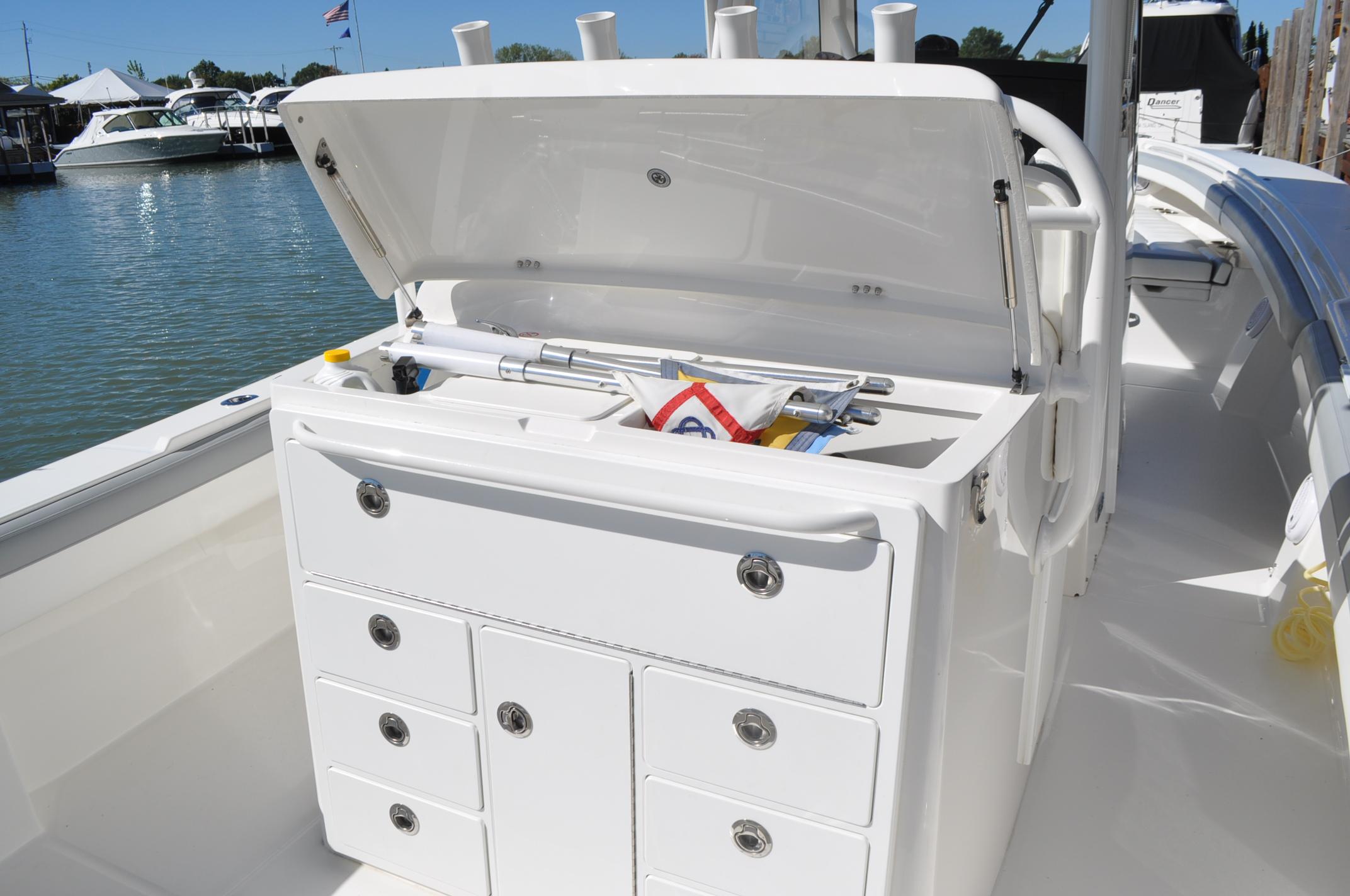 2020 Regulator 31 Center Console for sale YachtWorld