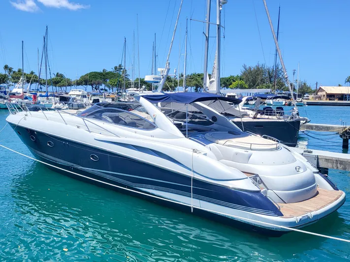 Satisfaction Yacht Photos Pics 