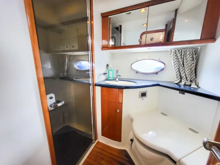 Satisfaction Yacht Photos Pics 