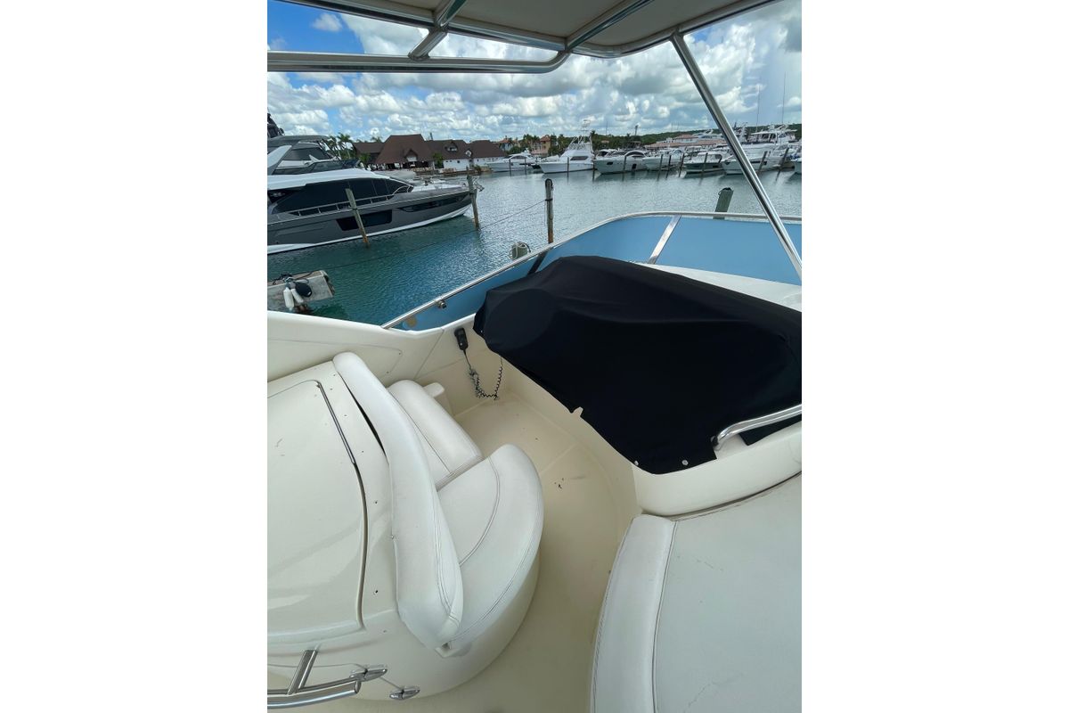 2005 Azimut 55 