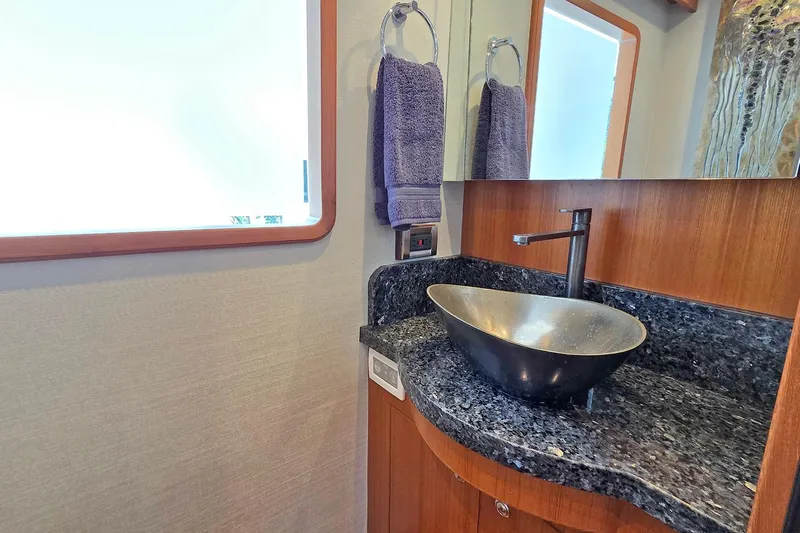 Suertudo Yacht Photos Pics Luxurious bathroom sink area in 2020 Outer Reef Yachts 720 Motoryacht.