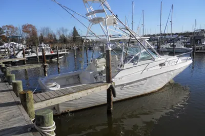 Boston Whaler 34 Defiance
