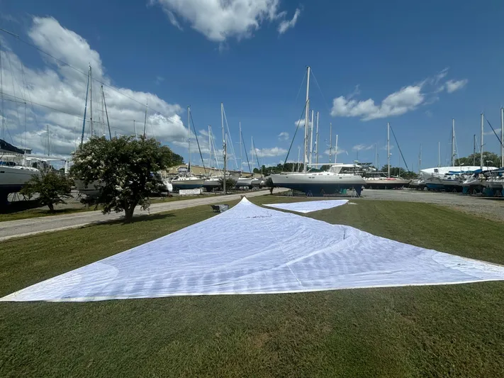 Aventura Yacht Photos Pics 