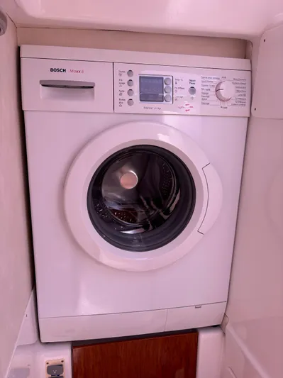 Aventura Yacht Photos Pics 