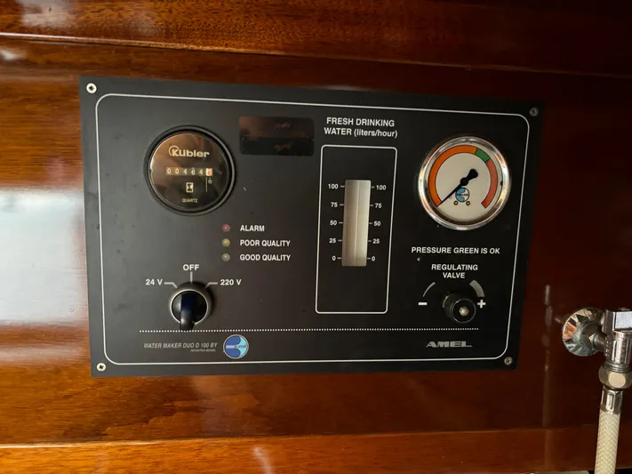 Aventura Yacht Photos Pics 