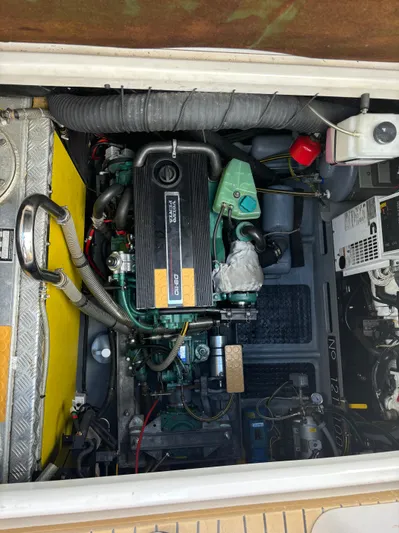 Aventura Yacht Photos Pics 