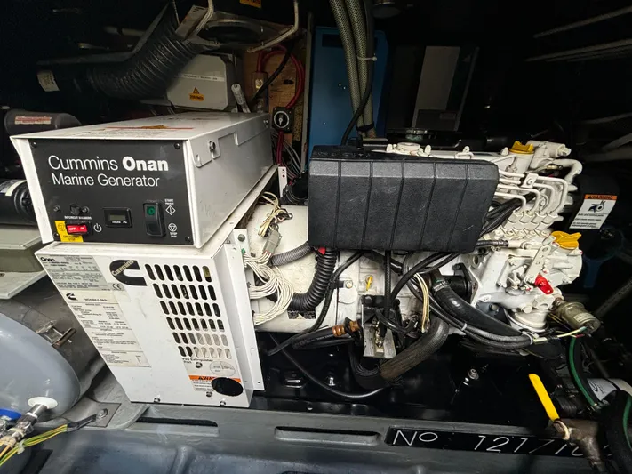 Aventura Yacht Photos Pics 