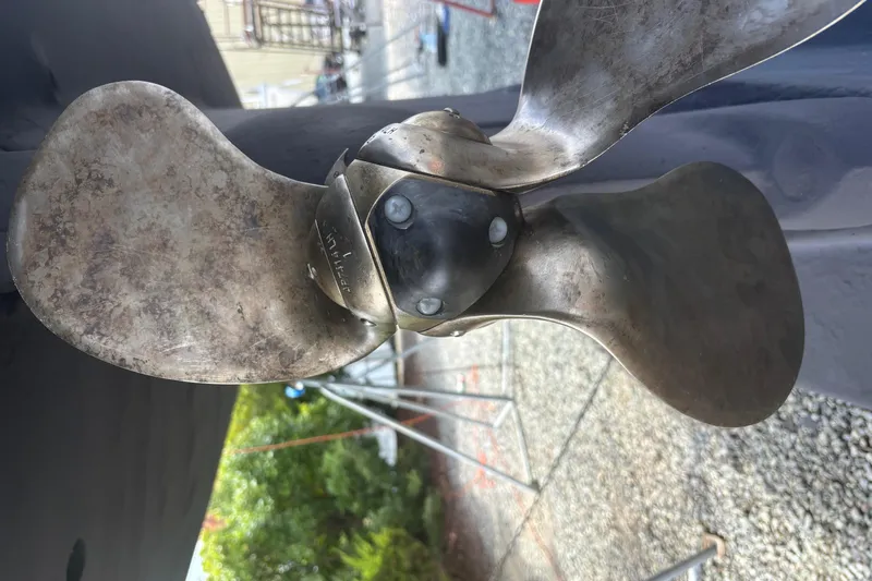 Aventura Yacht Photos Pics 