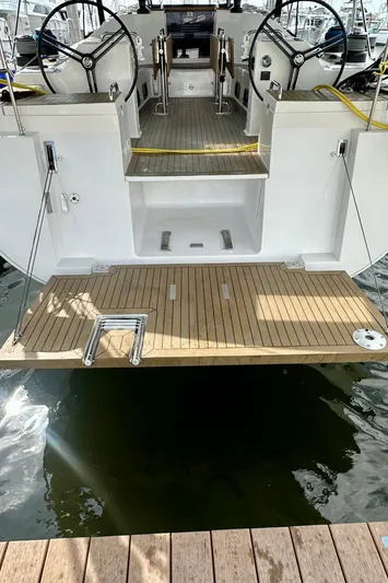 Mystic Impression Yacht Photos Pics 