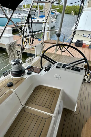 Mystic Impression Yacht Photos Pics 