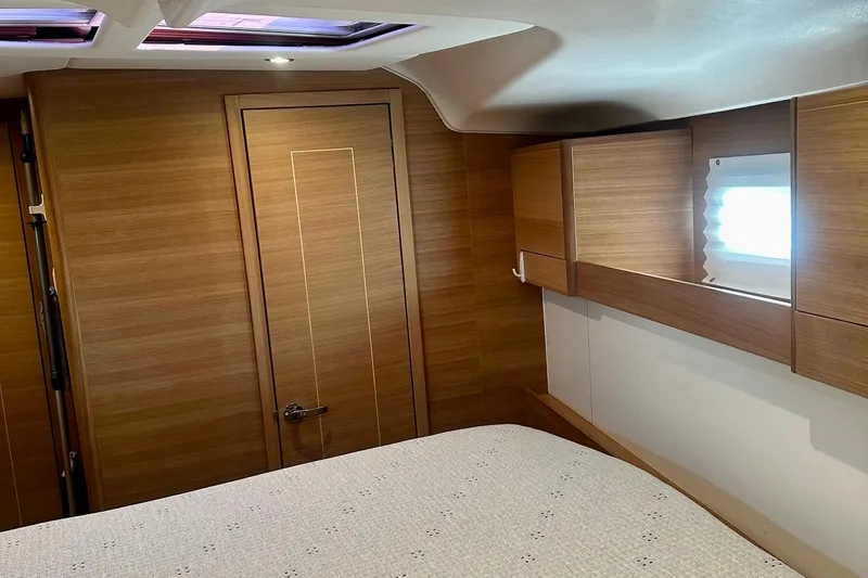 Mystic Impression Yacht Photos Pics 