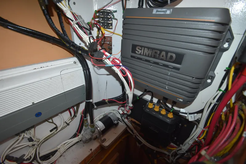 Double Trouble Yacht Photos Pics Electrical system of a 2007 Custom Carolina 28 Cape Lookout boat with Simrad equipment.