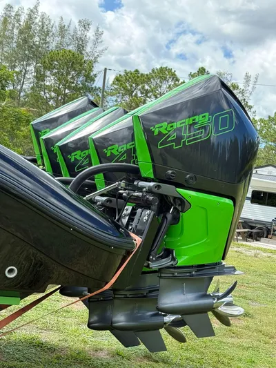  Yacht Photos Pics Triple Racing 450 outboard engines on a 2020 Midnight Express Open 43 boat.