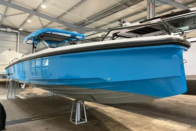 2020 Axopar AXOPAR 37 SUN TOP